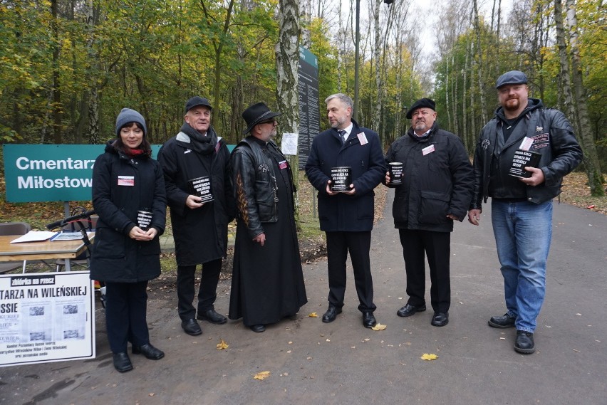 Wszystkich Świętych w Poznaniu: Trwa zbiórka na Rossę - 1...