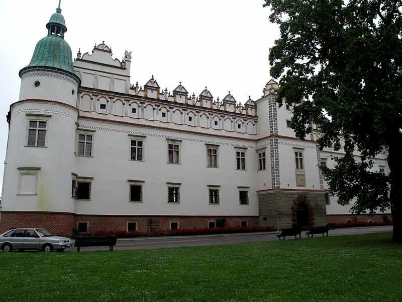 Zamek w Baranowie Sandomierskim zwany często „Małym...