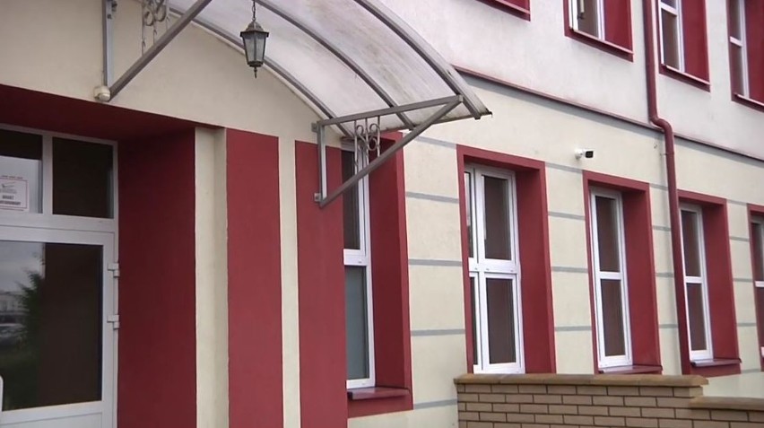 Zwiększy się bezpieczeństwo w Szkole Podstawowej numer 1 w Starachowicach (ZDJĘCIA)