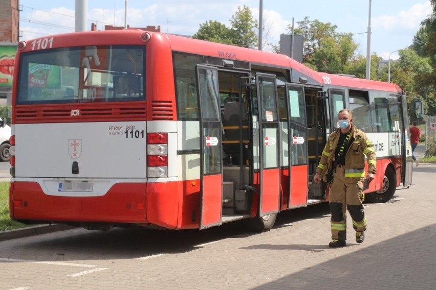 Wypadek na ul. Krakowskiej we Wrocławiu. Skuter zderzył się...