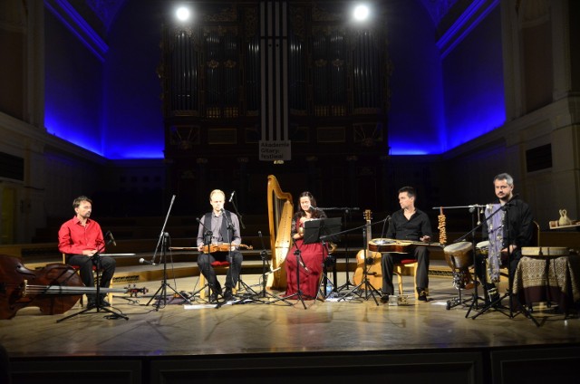 Kończący festiwal koncert Hirundo Maris "Pieśni Południa i Północy" przyniósł muzykę z Katalonii  i z Norwegii