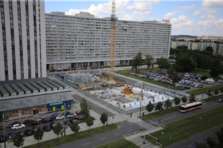 Budowa hotelu Puro w Katowicach na działce przy alei...