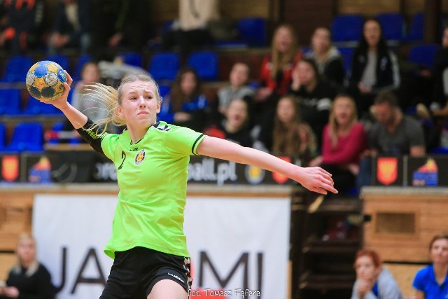 Magda Więckowska z Korony Handball ma dużą szansę, by zagrać na kieleckim mundialu.