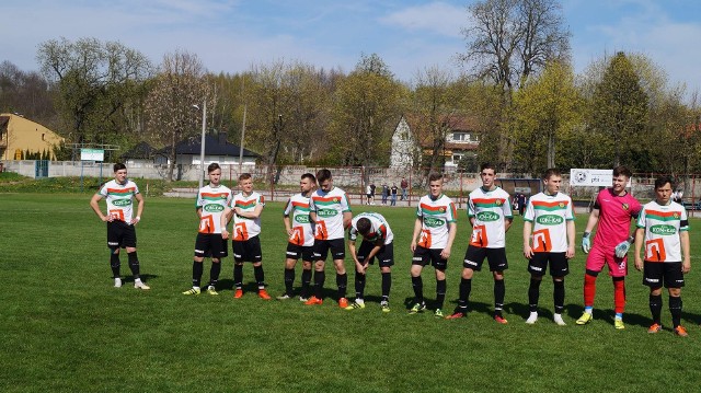 Piłkarze Klimontowianki w niedzielę zagrają z Olimpią Pogonią w Staszowie.