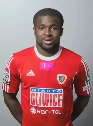 Victor Nikiema (ur. 1993, Burkina Faso) – pomocnik, wypożyczony z Bragi w 2014 roku