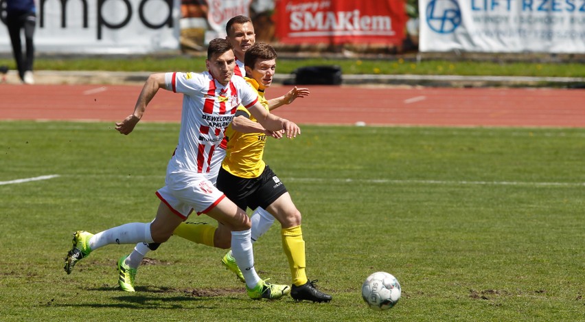 Resovia Rzeszów pokonała u siebie Widzew Łódź 2:0.