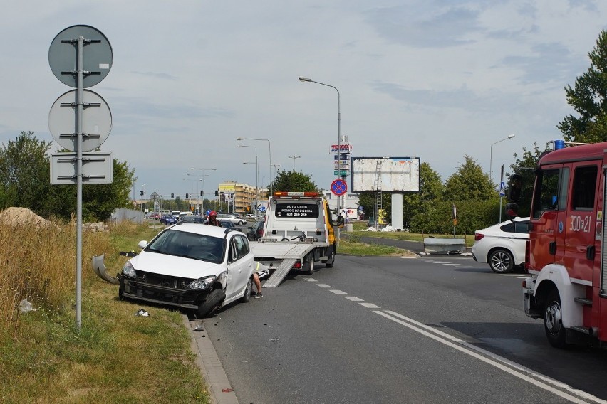 Do zdarzenia doszło w poniedziałek, 12 sierpnia. Samochód...