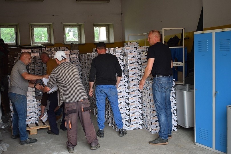Tysiące litrów soku i mleka dla mieszkańców Domu Pomocy Społecznej w Zochcinku [ZDJĘCIA]