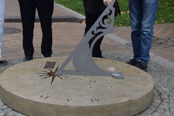 Zegar słoneczny w Gdańsku ponownie wskazuje czas [ZDJĘCIA]
