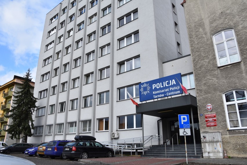 Tarnów. Alarm w policji po dramatycznym telefonie od małego chłopca. Okazało się, że to miał być żart siedmiolatka