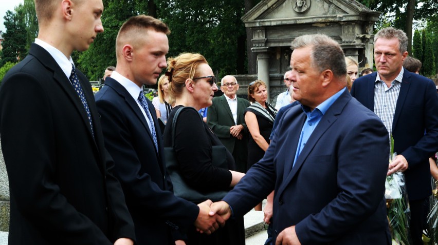 Sądeczanie i dziennikarze pożegnali redaktora Leszka Horwatha [ZDJĘCIA, WIDEO]