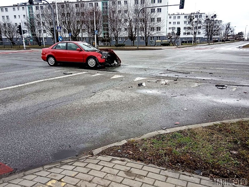 Wypadek na ul. Sosnkowskiego w Opolu. Kierowca audi wjechał...