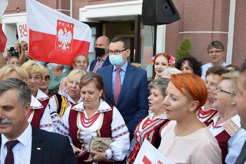 W Kraśniku premiera Mateusza Morawieckiego powitał tłum...