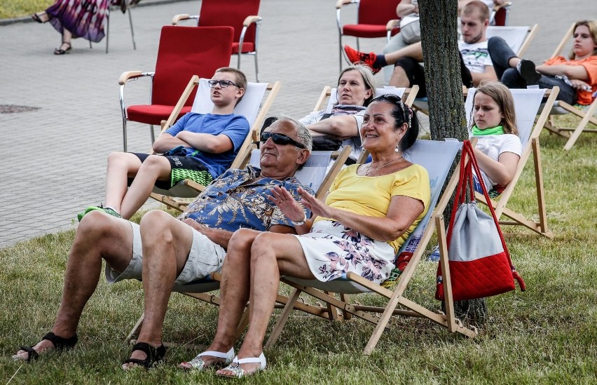 500 plus na wakacje także dla emerytów? Bon wakacyjny w...