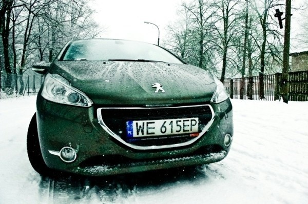 Dotychczas egzamin odbywał się w samochodach marki peugeot 207. Teraz przyszli kierowcy będą zdawać w modelu 208.