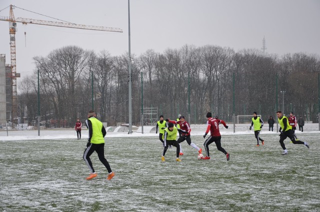 Sparing Garbarni z Wiślanami rozegrano w trudnych warunkach