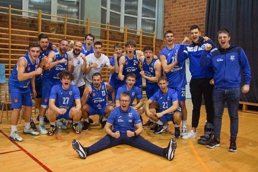 Tak zawodnicy Enei Basket Poznań cieszyli się po zwycięstwie...