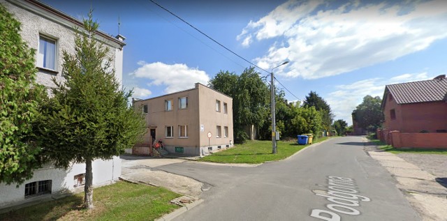 Dawna siedziba straży pożarnej w Szprotawie jest na sprzedaż. Strażacy przenieśli się na ul. Nową