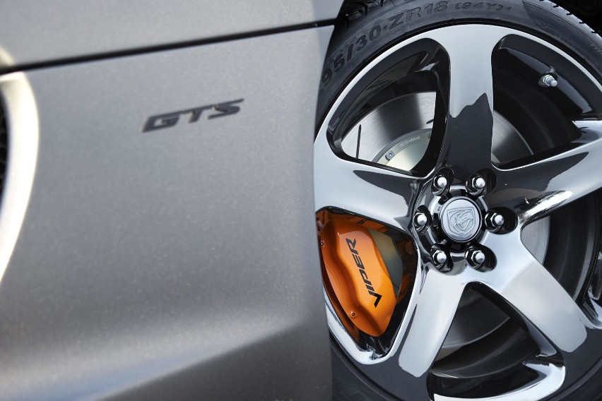 SRT Viper GTS Anodized Carbon Special Edition / Fot....