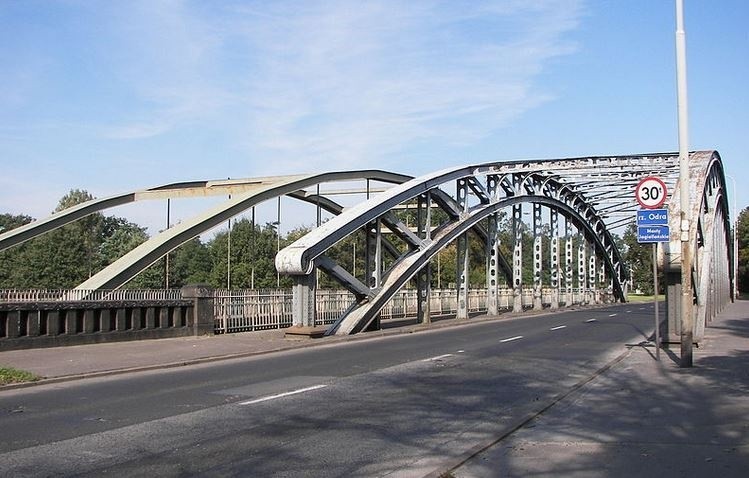 Na jednym z mostów Jagiellońskich we Wrocławiu wymieniona...