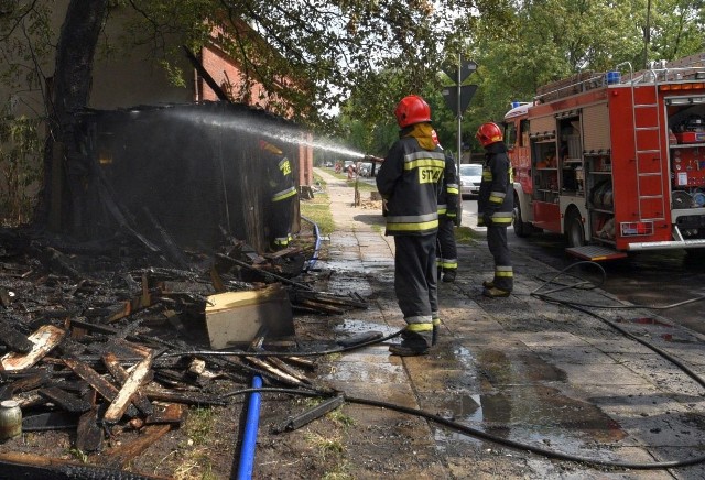 Na 50 tys. złotych oszacowano straty spowodowane pożarem, który wybuchł w sobotnią noc w budynku przy ul. Ogrodowej.