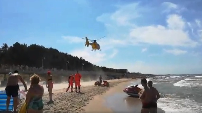 Akcja ratownicza w Mielnie. Kolejne osoby uratowane z wody