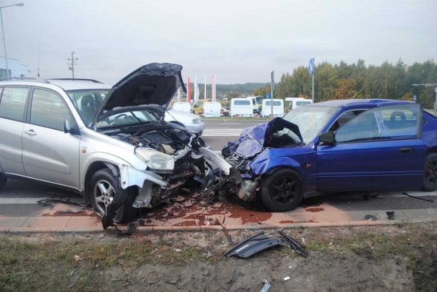Groźne wypadki w Kraczkowej i Czarnej. Do szpitala trafiły trzy osoby