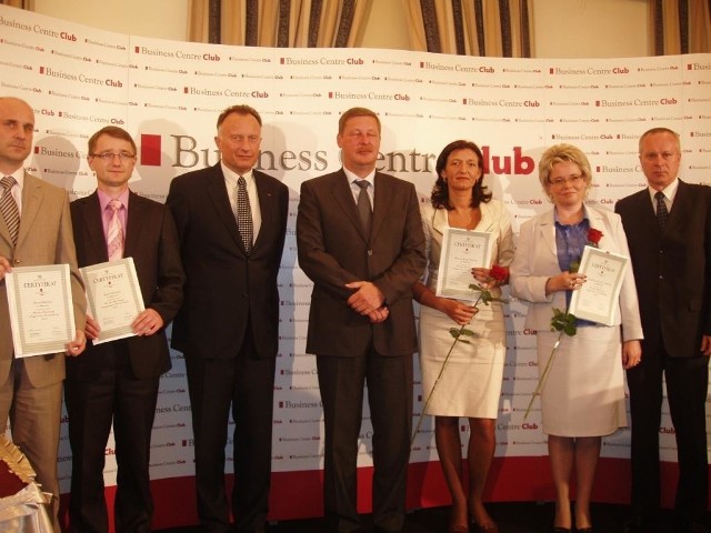 Na zdjęciu świętokrzyscy laureaci konkursu "Urząd Przyjazny Przedsiębiorcy"