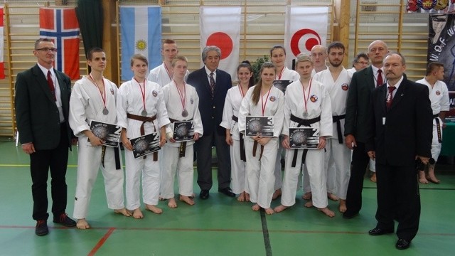 Na zdjęciu reprezentanci Przemyskiego Klubu Shorin Ryu Karate.