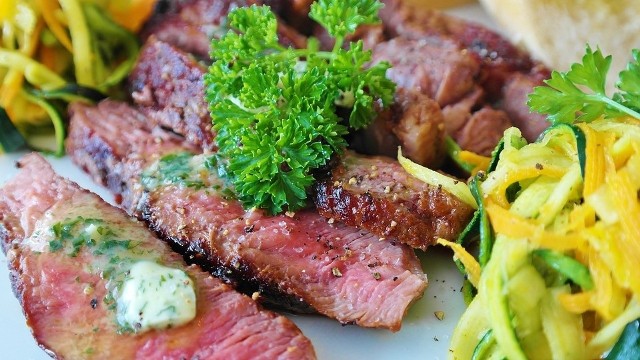 Gdzie można dobrze zjeść w Wodzisławiu Śląskim, oto nasz subiektywny TOP 10 restauracji, pubów, knajp