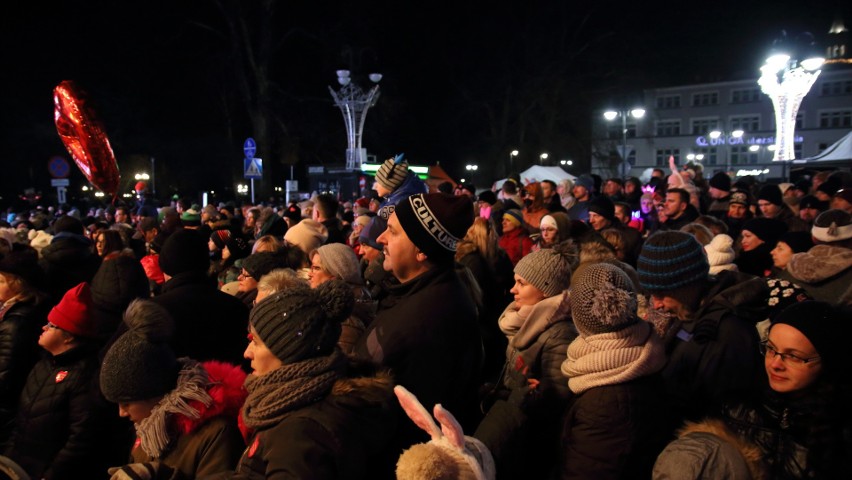 Światełko do nieba, licytacje i koncert Feel na finał WOŚP w...