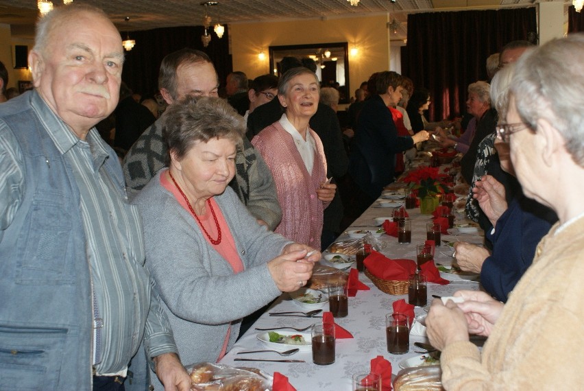 Wigilijne spotkanie mieszkańców Dąbrowy Górniczej w stołówce...