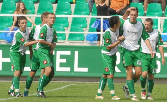 Piłkarze Izolatora wygrali w Radzyniu Podlaskim 1-0.