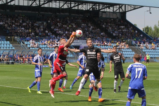 Ruch Chorzów spadł z Nice 1. Ligi. W ostatnim meczu przegrał z Zagłębiem Sosnowiec 0:1.