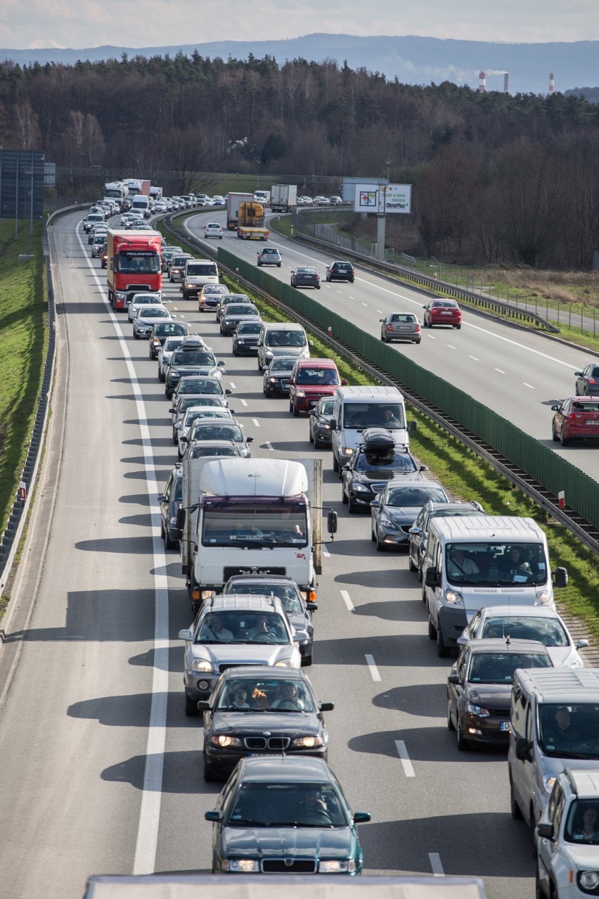 Autostrada A4. Zarządca chwali się zyskami, a na kierowców spadły dwie podwyżki