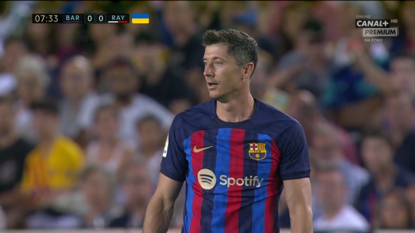 FC Barcelona - Rayo Vallecano: Robert Lewandowski trafił już w 12 minucie, ale sędzia nie uznał gola. Polak był na spalonym