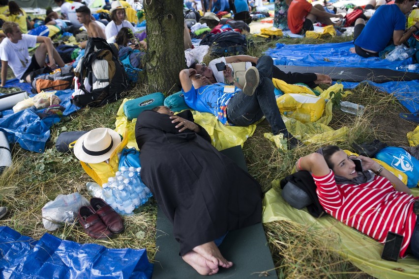 ŚDM 2016. Ponad 1,5 miliona pielgrzymów na czuwaniu w Brzegach [ZDJĘCIA]