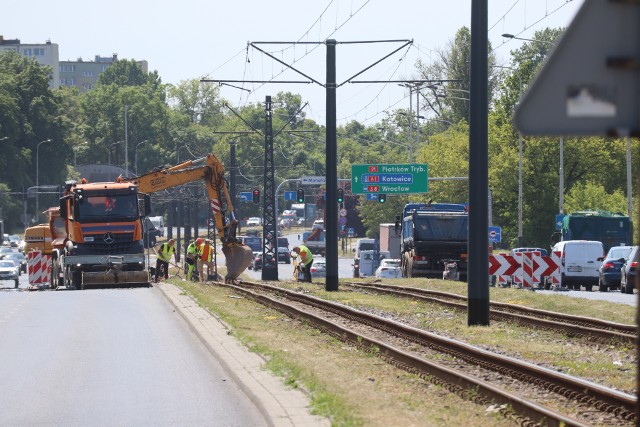 Zaczęły się spore utrudnienia na alei Włókniarzy. Potrwają pięć dni.