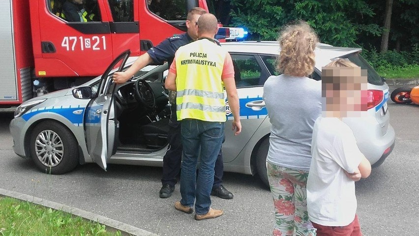 Groźny wypadek w Jastrzębiu. Motorowerzysta trafił do...