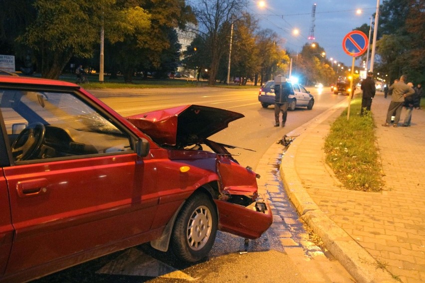 Wrocław, wypadek na skrzyżowaniu Grabiszyńskiej i Alei Pracy...