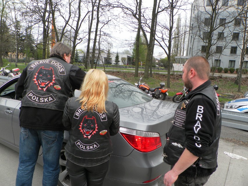 Motocykliści w trakcie akcji w Katowicach