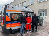 Szpital na Józefowie oddaje karetkę dla walczącej Ukrainy. Ambulans pojedzie ratować mieszkańców Chmielnickiego na zachodzie kraju