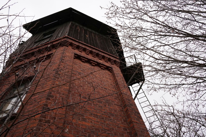 Wieża ciśnień w Zielinie (gm. Trzebielino) ma ponad 100 lat.
