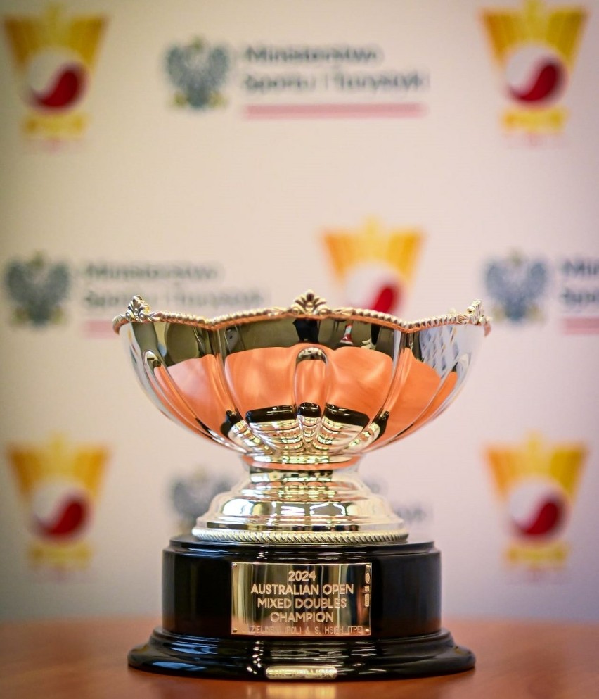 Zieliński odzyskał replikę trofeum Australian Open. Planuje kolejne Wielkie Szlemy z Tajwanką oraz debel i mikst w Paryżu