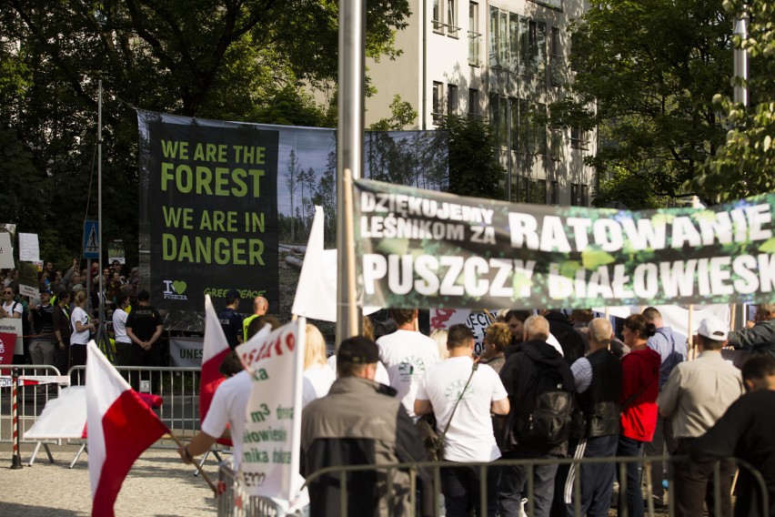 Sesja UNESCO odbyła się w cieniu protestów