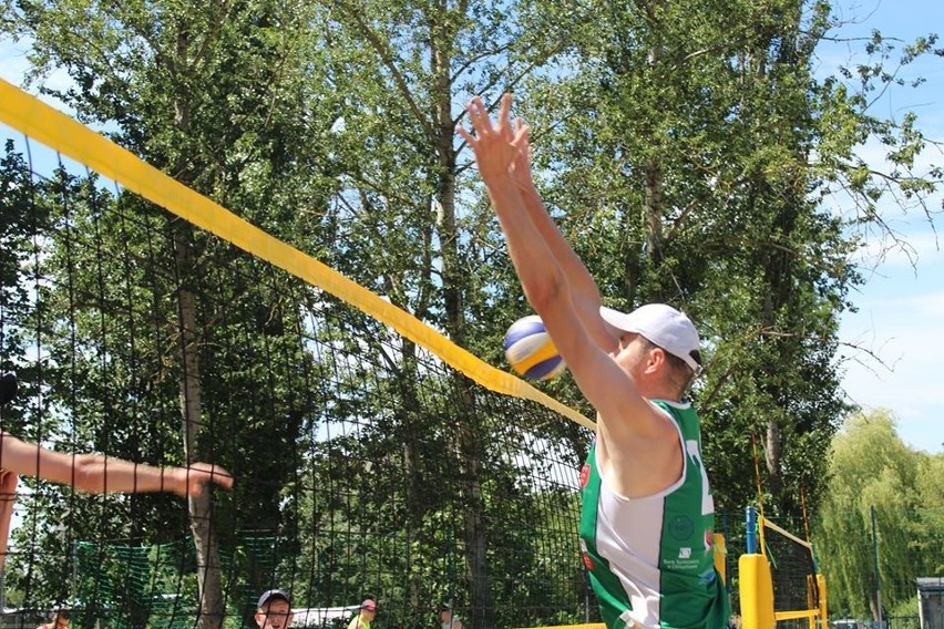 Grand Prix Gorzowa w siatkówce plażowej na boiskach "Kukuły" tym razem w szczytnym celu
