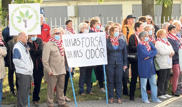 Dyskusji na sesji o Res-Drobie przysłuchiwali się mieszkańcy.  Niedawno zorganizowali protest