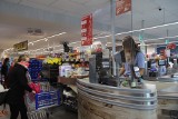 Nowy sklep ALDI w Dąbrowie Górniczej otwarty na osiedlu Mydlice. Klienci korzystają z promocji 