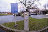 Bezpłatny parking przy Maltance w Poznaniu stał się płatny. Mieszkańcy zaskoczeni. "Był masowo wykorzystywany jako parking buforowy"