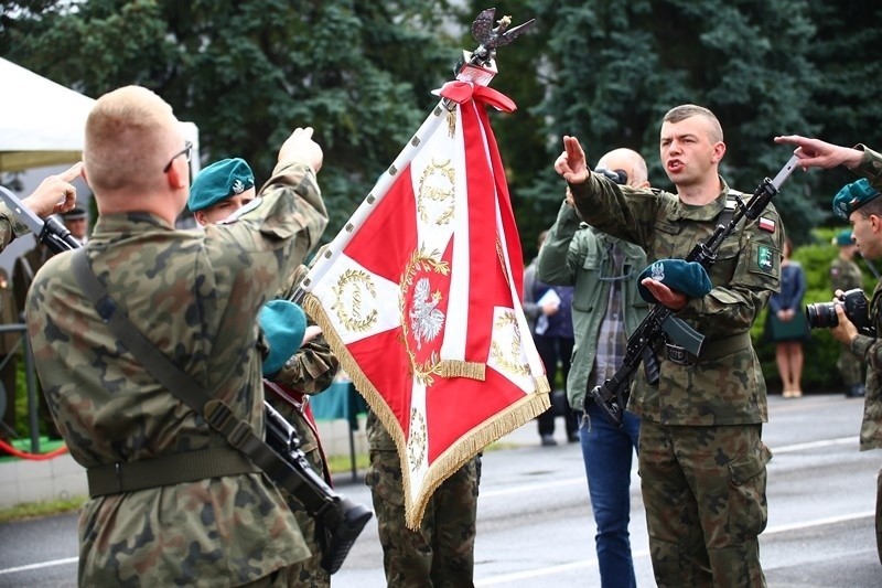 Przysięga księży, uczestników kursu oficerskiego kapelanów...